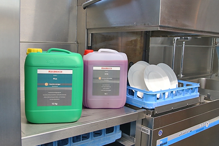 Gewerbliche Spülchemie