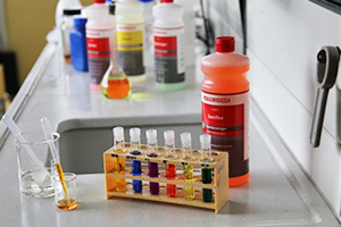 Layer-Chemie ist Hersteller